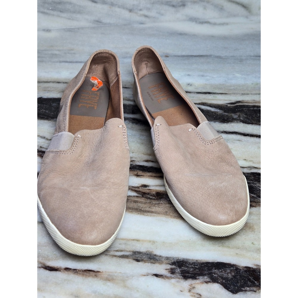 Frye Melanie Slip‎ On Womens Taupe Leather Fashion Sneaker Flats Minimalist 9.5M